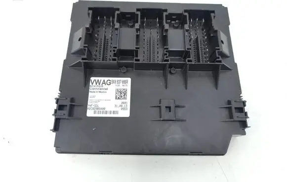 Volkswagen Jetta VI Comfort/convenience module 5K0937086R