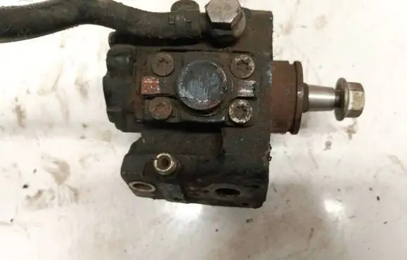 Fuel injection high pressure pump