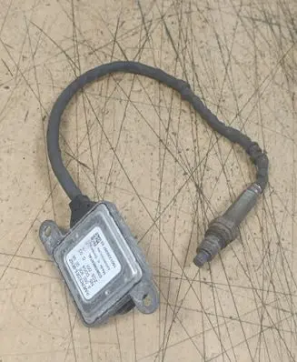 Mercedes-Benz V Class W447 Lambda probe sensor A0009050008