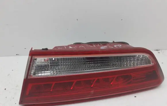 KIA Optima Tailgate rear/tail lights
