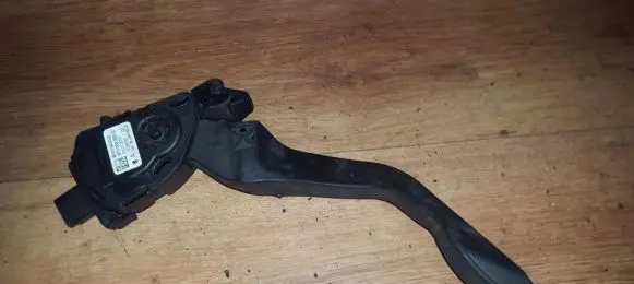 Peugeot 308 Accelerator throttle pedal 968143438000 6pv00908302