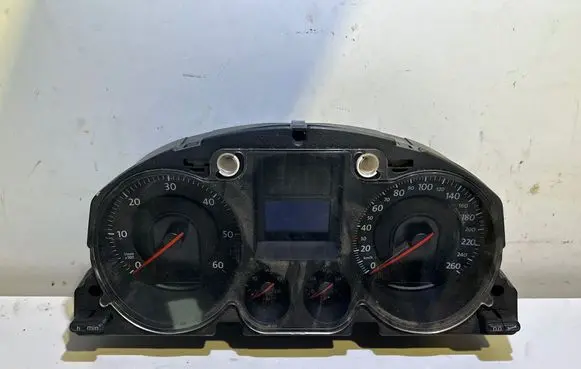 Volkswagen PASSAT B6 Speedometer (instrument cluster) A2C53106067