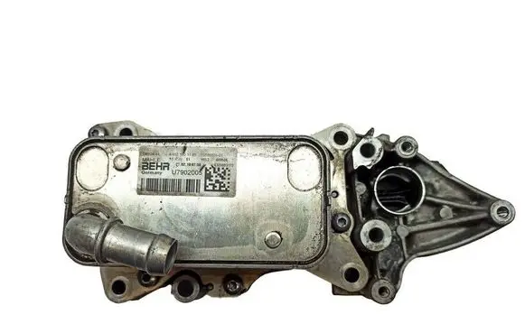 Mercedes-Benz Sprinter W906 Engine oil radiator A6511801310 A6511801165 70362380