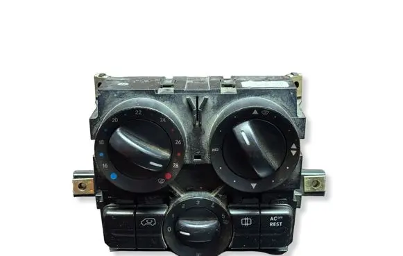 Mercedes-Benz Vito Viano W639 Climate control unit A6394461328 5HB00851204 A6394450605