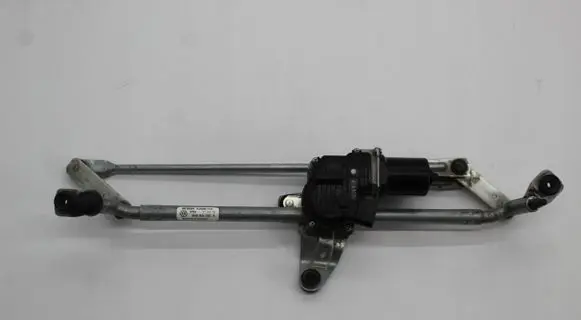 Volkswagen Tiguan Front wiper linkage and motor 5NB955023A