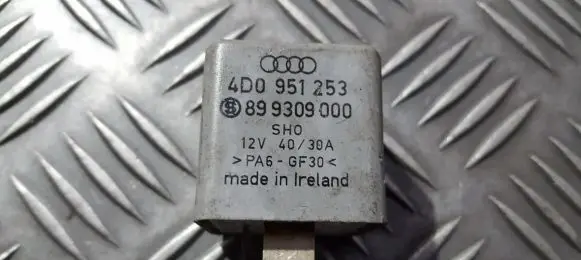 Volkswagen PASSAT B5 Other relay 4d0951253 899309000