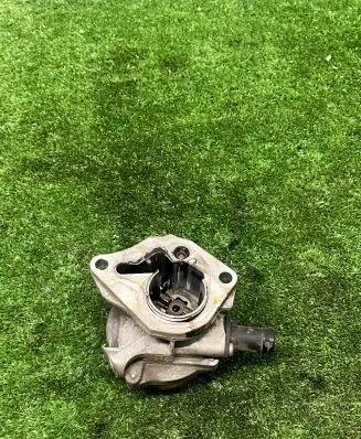 Nissan NV200 Vacuum pump 705641000 146503272R 14T1341842