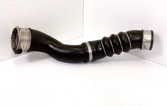BMW 3 E90 E91 Intercooler hose/pipe 8511739 11279410 8511756