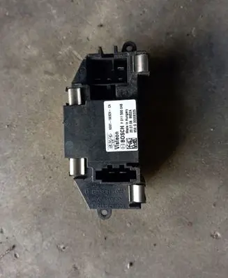 Mazda CX-3 Heater blower motor/fan resistor 19E624