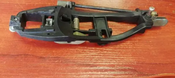 Front door exterior handle/bracket