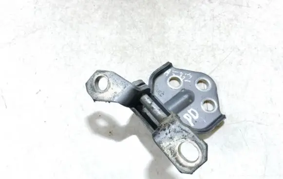 Hyundai XG Front door upper hinge