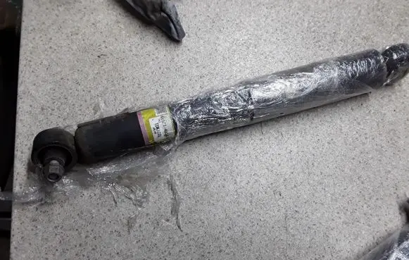 Lexus RX 450H Rear shock absorber/damper 4853148341