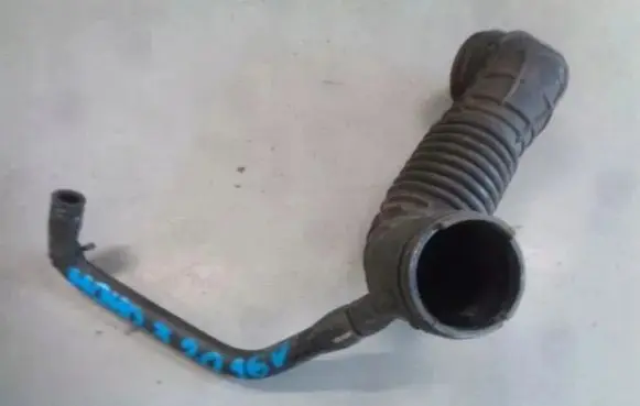 Ford Mondeo Mk III Intercooler hose/pipe