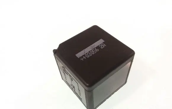 Ford Mondeo Mk III Other relay 2S7T14B192AA