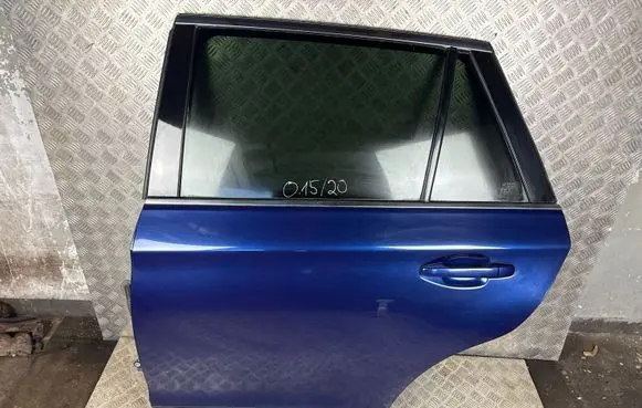 Subaru Outback (BS) Rear door