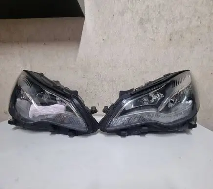 Mercedes-Benz E C207 W207 Headlight/headlamp A2078208261 1LX01109114