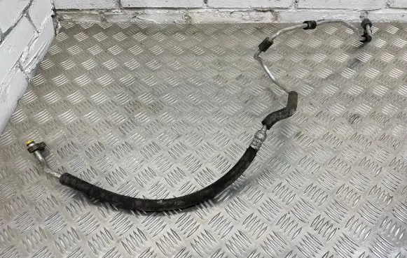 Audi A4 S4 B7 8E 8H Air conditioning (A/C) pipe/hose 8E2260712AB