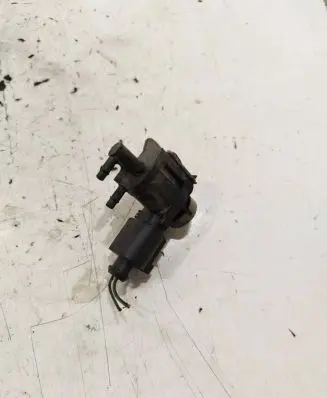 Volkswagen Golf Cross Turbo solenoid valve 1k0906283