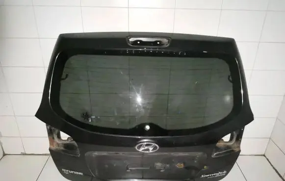 Hyundai Santa Fe Tailgate/trunk/boot lid 43R000399 DOT748AS3M35