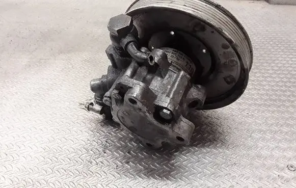 Audi A6 S6 C5 4B Power steering pump 4B0145155tx