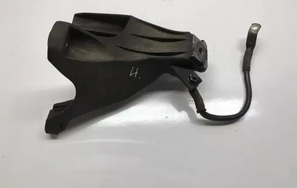 Audi A6 S6 C6 4F Engine mounting bracket 4F0199308B 4F0199308
