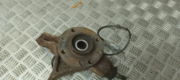 Peugeot 307 Front wheel hub
