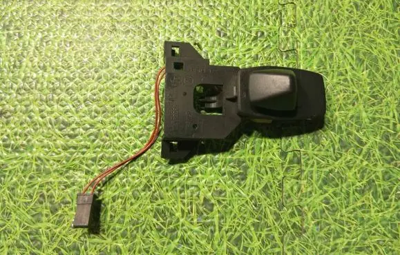 BMW M5 Steering wheel adjustment switch 6947786
