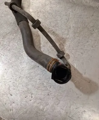 Volkswagen PASSAT B7 Engine coolant pipe/hose