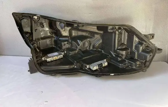 Nissan Pulsar Headlight part H803037 1106L001