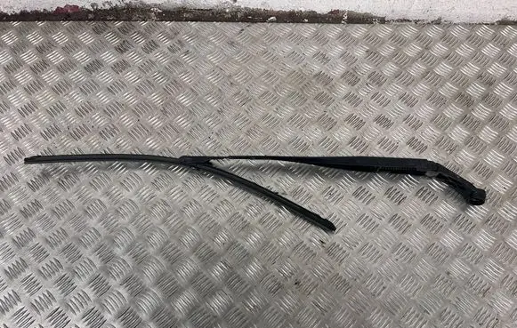 BMW X6 M Windshield/front glass wiper blade 