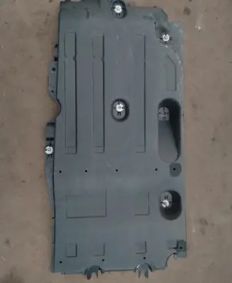 Citroen DS3 Center/middle under tray cover 9823546180