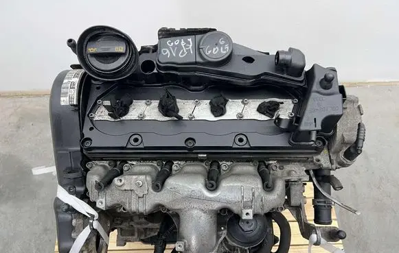 Volkswagen Golf VI Engine