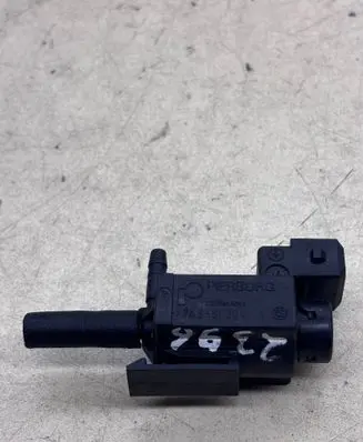 Volvo S60 Turbo solenoid valve 72224010 30611668 07T087