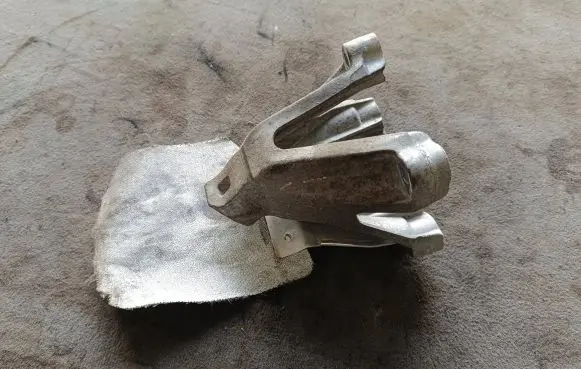 Audi Q5 SQ5 Engine mounting bracket 8K0199387 2061