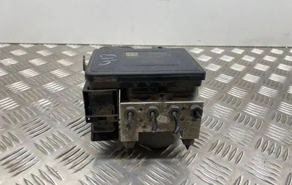 Ford Fusion II ABS Pump DG9C2C219FB DG9C2C405FB