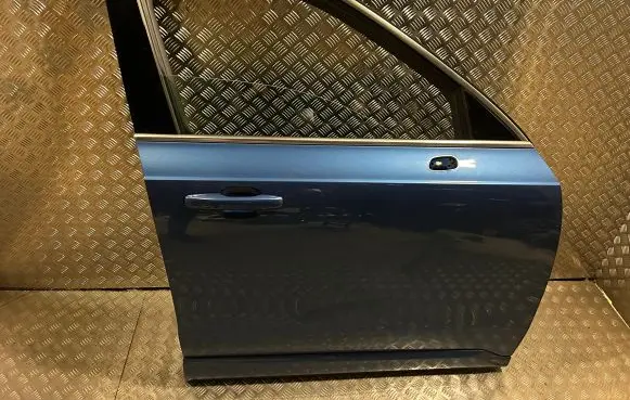 Volvo XC90 Front door