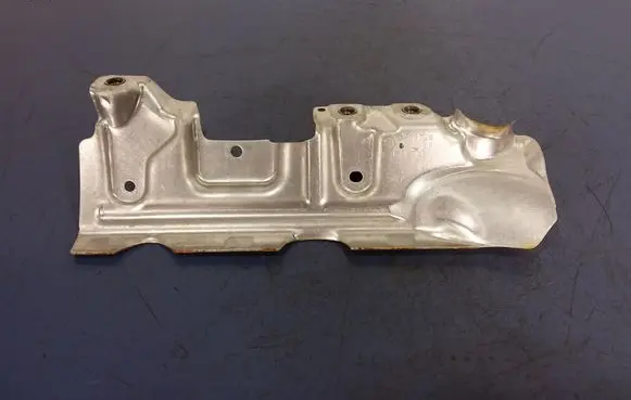BMW X7 G07 Exhaust heat shield 8689725