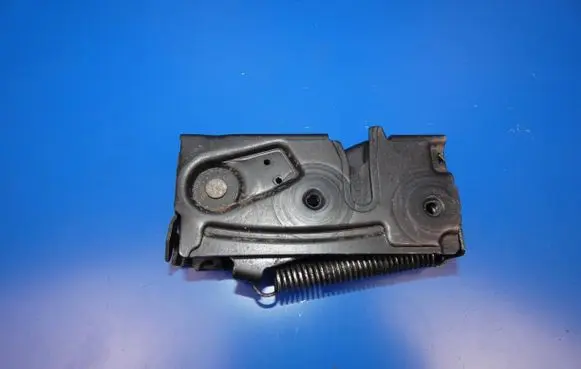 Volvo S90, V90 Engine bonnet/hood lock/catch 31479533 7093A
