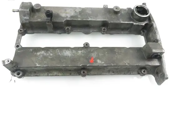 Mitsubishi Space Wagon Rocker cam cover 