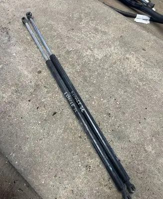 Renault Espace IV Tailgate/trunk strut/damper 8200021974 820002197