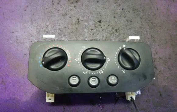 Renault Clio II Interior fan control switch 663207J