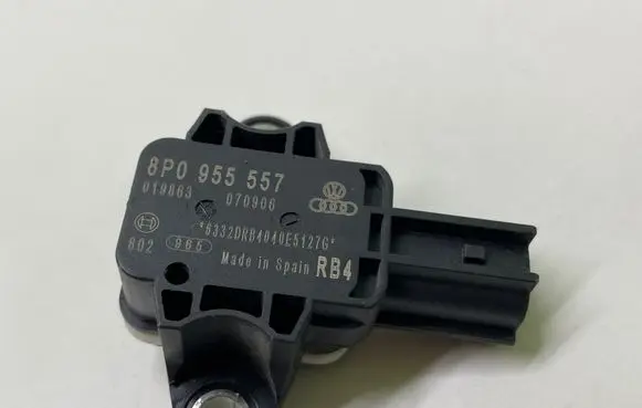 Audi A4 S4 B7 8E 8H Airbag deployment crash/impact sensor 8P0955557 070906 019863