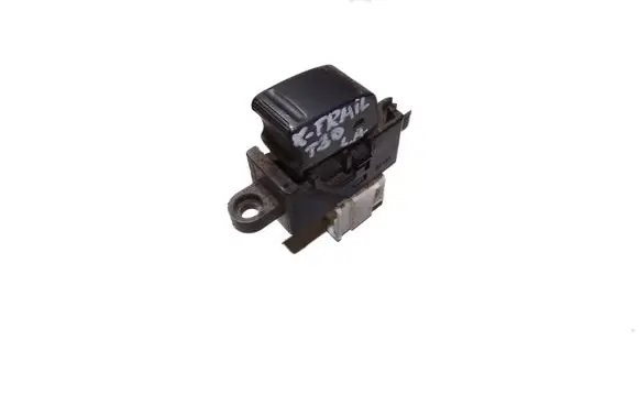 Nissan X-Trail T30 Electric window control switch