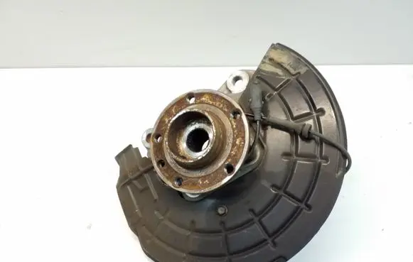 Chrysler 200 Front wheel hub