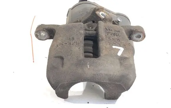 Volkswagen PASSAT B7 Rear brake caliper