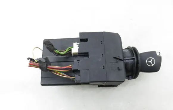 Mercedes-Benz Vito Viano W639 Ignition lock 6395450108