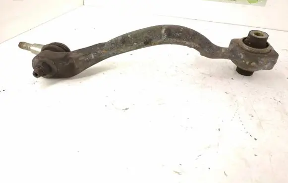 Mercedes-Benz E W212 Front control arm 2123303011 2123304000