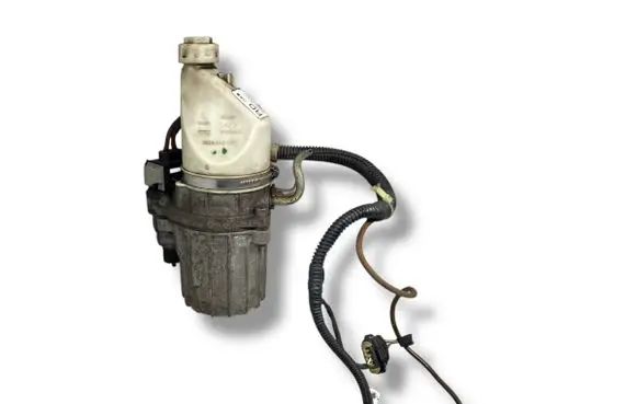 Volkswagen Scirocco Power steering pump 703198516 13192897