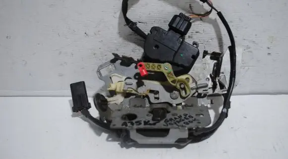 Opel Signum Fuse module 13170899CR