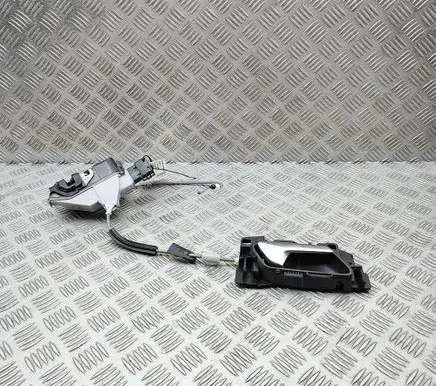 Peugeot 208 I Rear door lock 9830564580